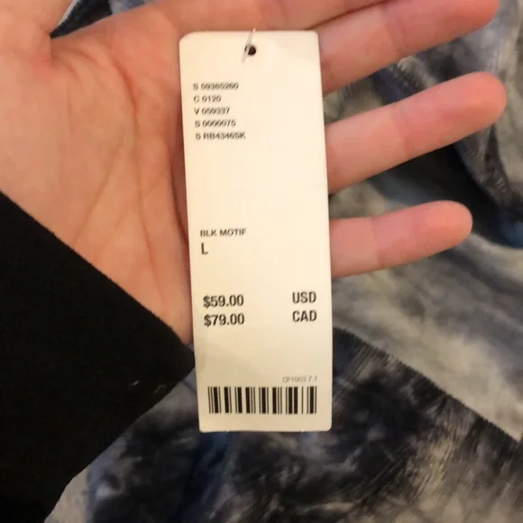 Urban outfitters grey and black skirt, has not been worn before, size large. - Picture 5 of 5